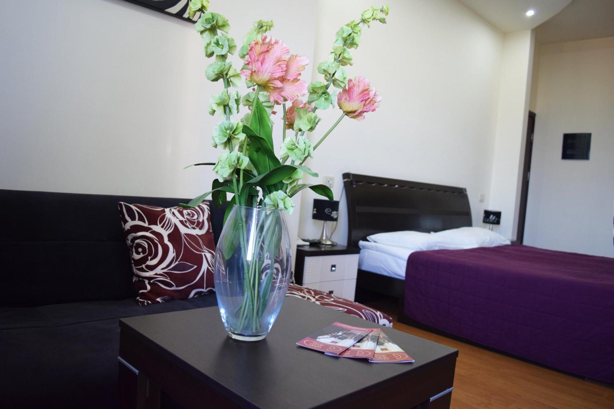 Hotel Grig Yerevan Exterior photo