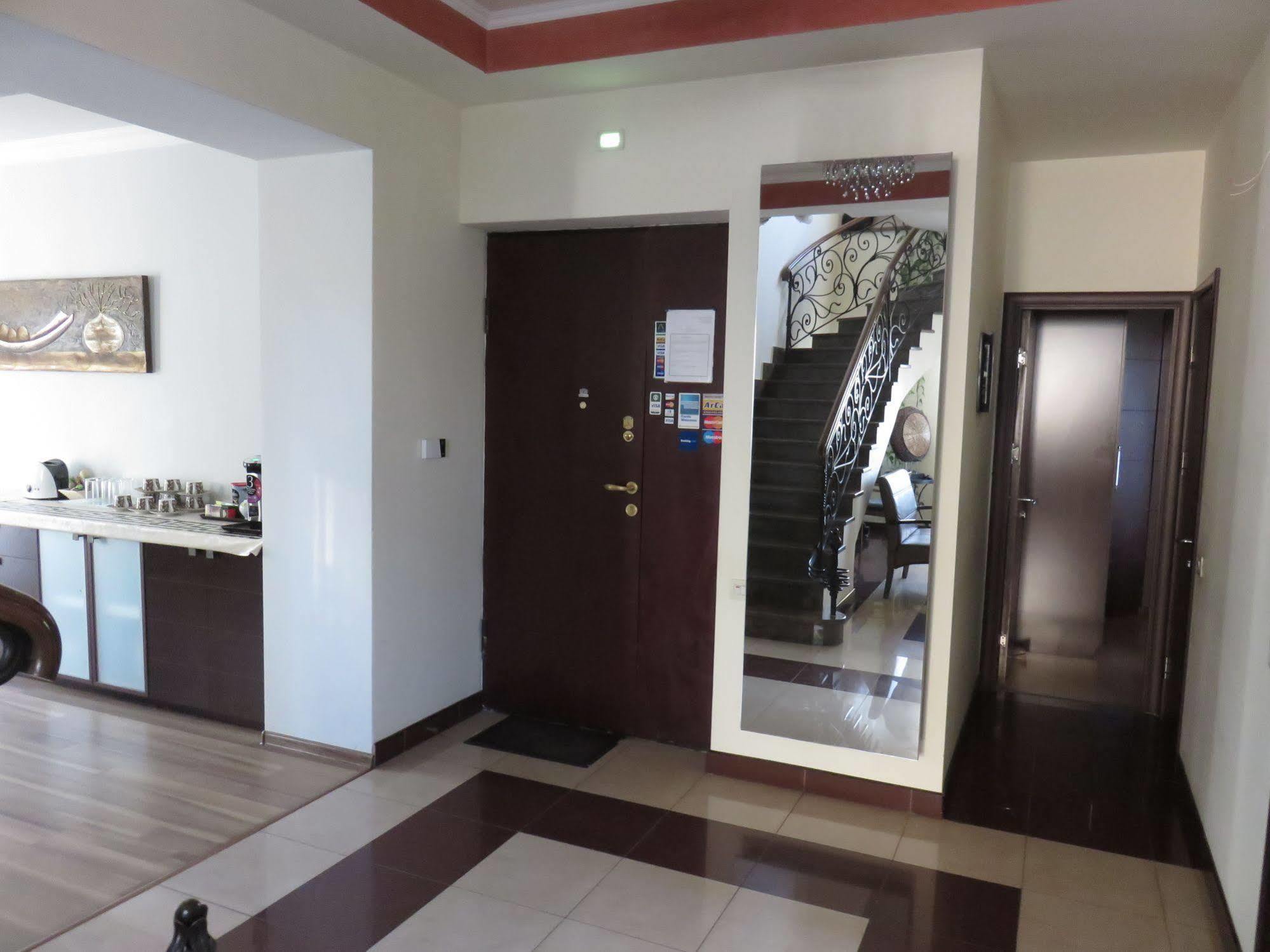 Hotel Grig Yerevan Exterior photo